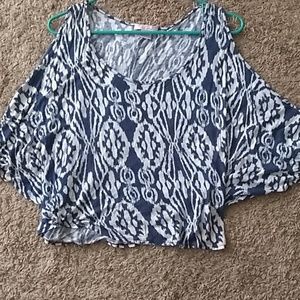 Cold shoulder top